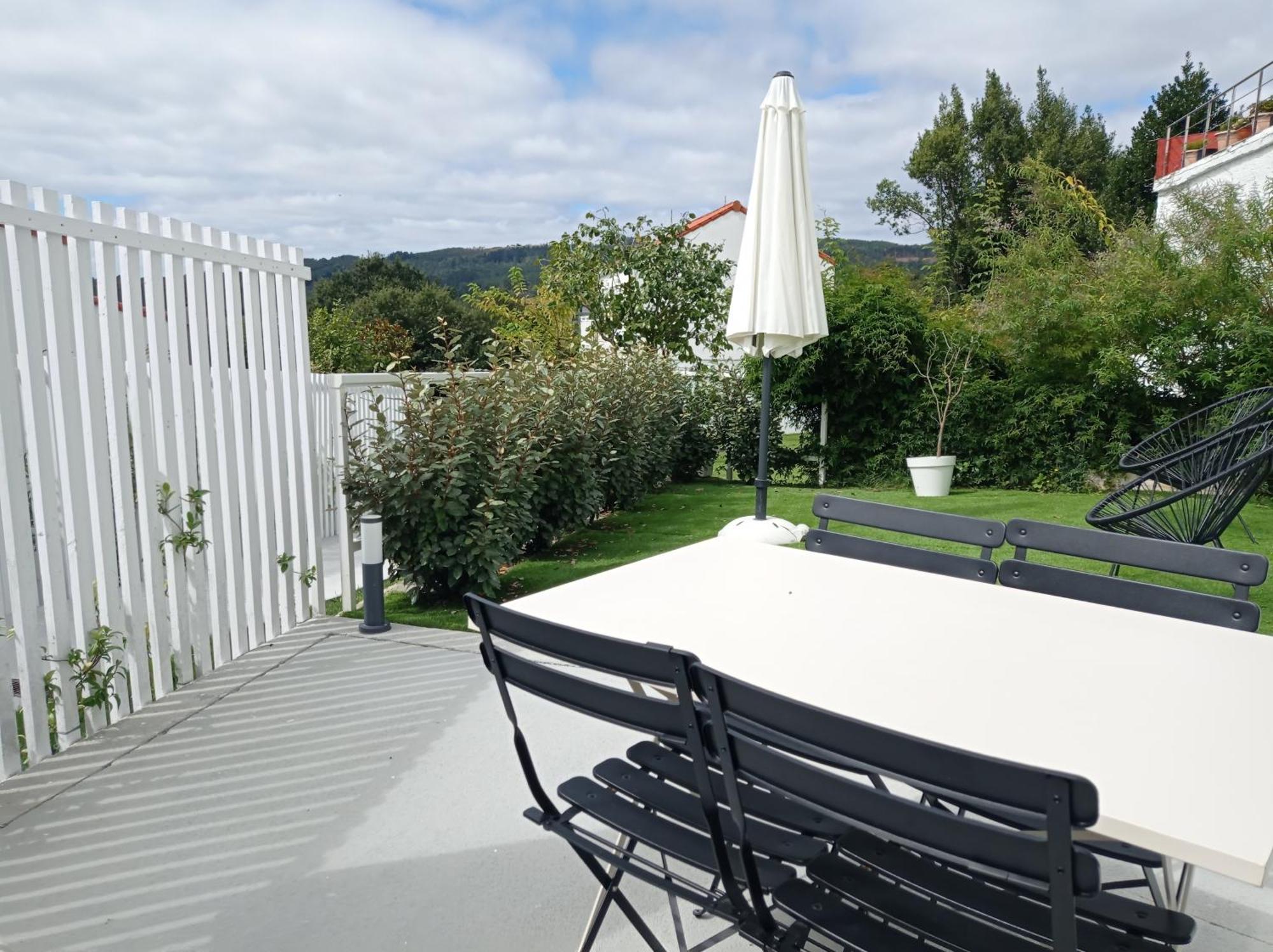 Casas Turisticas Lar Jardin - Parking Privado Santiago de Compostela Zewnętrze zdjęcie