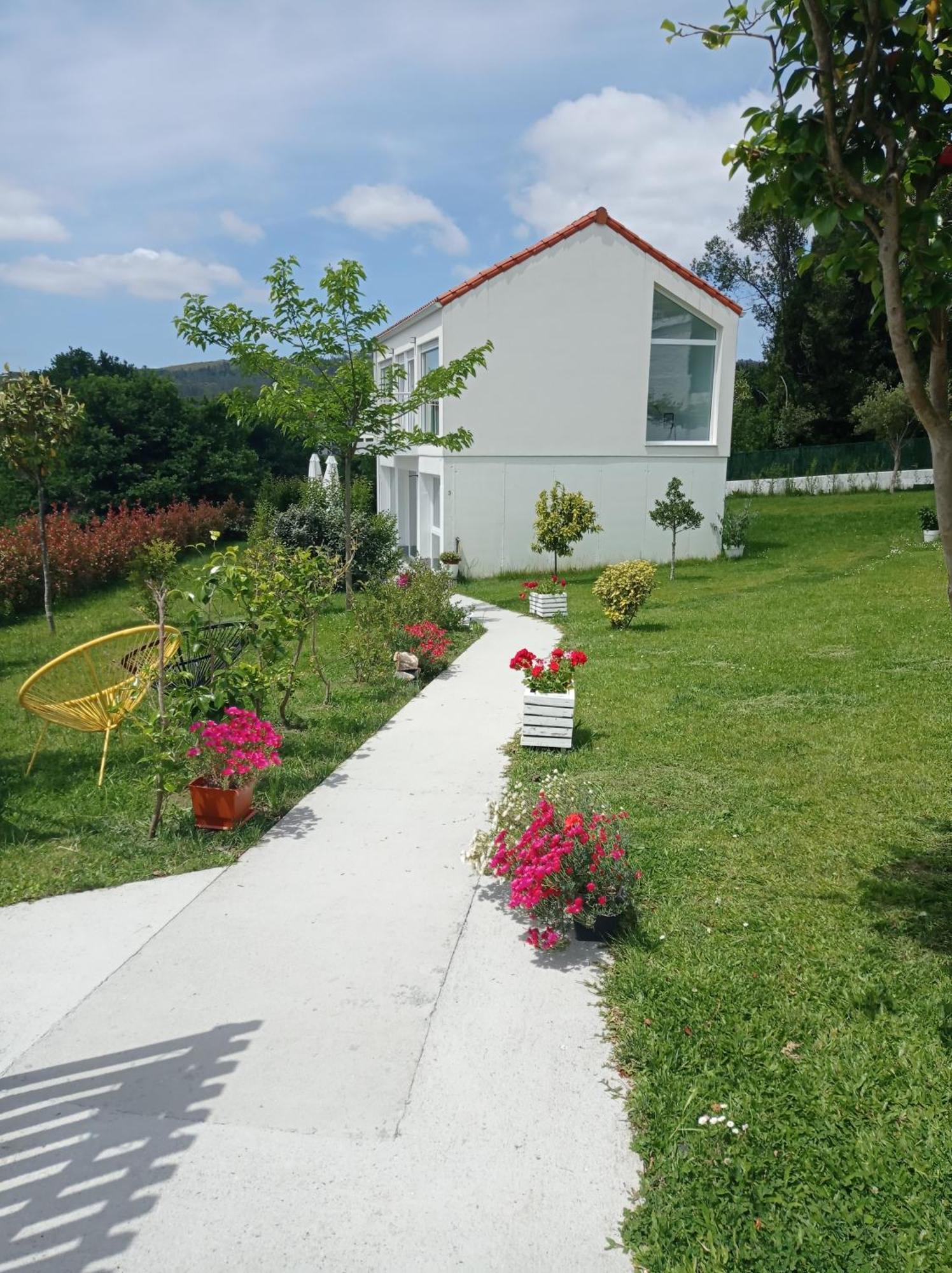 Casas Turisticas Lar Jardin - Parking Privado Santiago de Compostela Zewnętrze zdjęcie